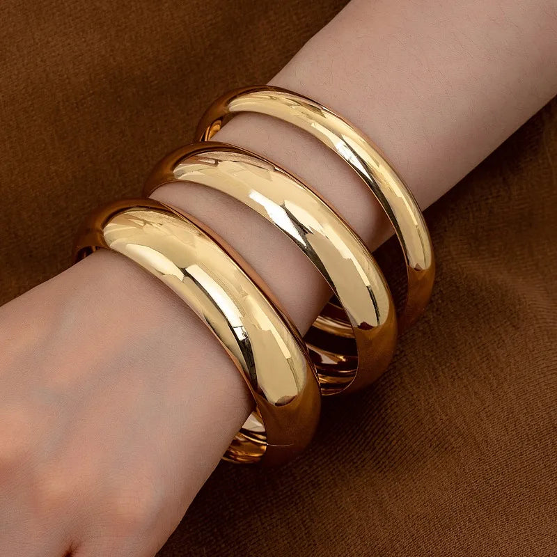 3-Pack Stainless Steel Round Smooth Bangles for Women & Men - Minimalist Gold-Tone Charm Bracelets, Couple Fashion Jewelry Gift