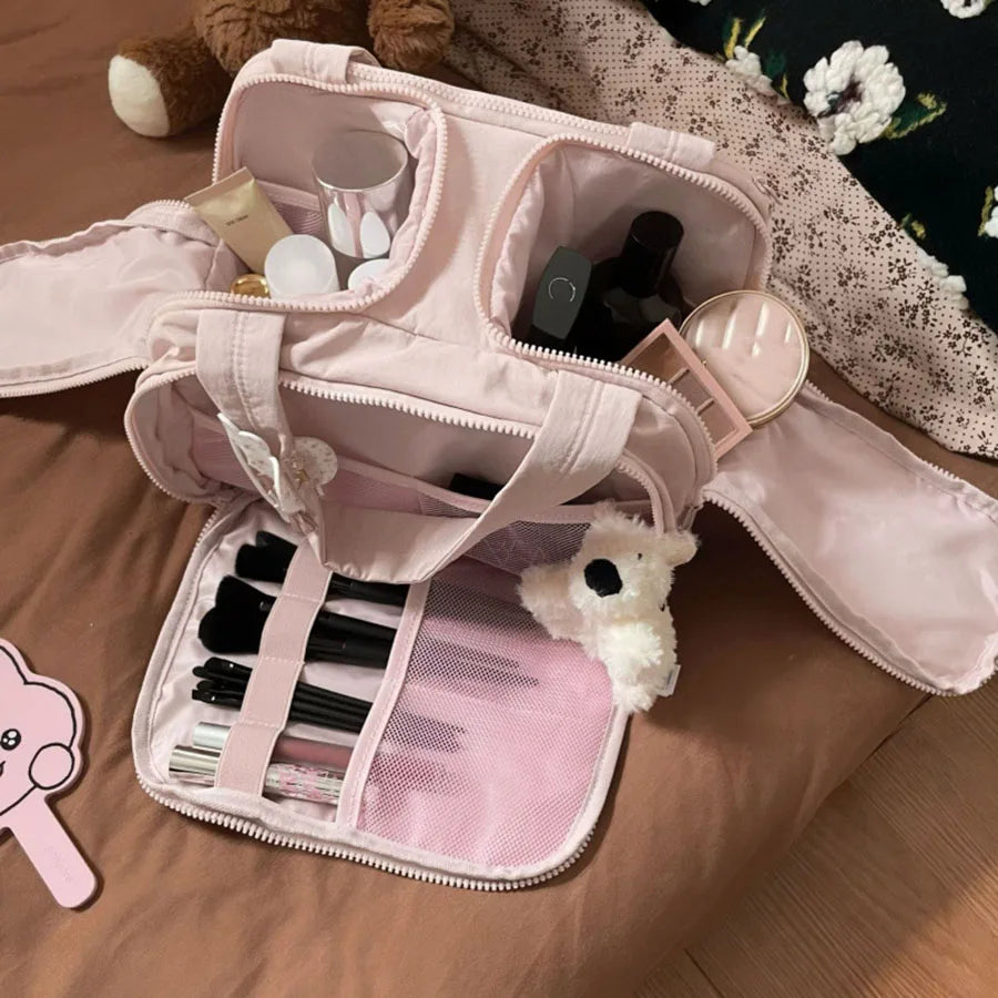 Large Capacity Women's Makeup Bag – Portable Travel Cosmetic Organizer & Toiletry Pouch