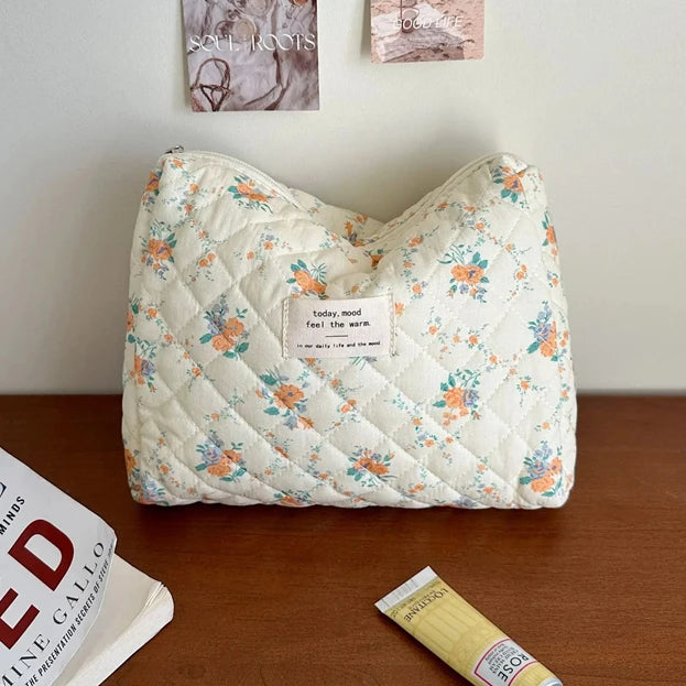 Large Capacity Women's Cosmetic Bag - Plaid Zipper Travel Makeup Clutch, Multiple Sizes (Up to 24 x 18 x 7.5 cm | 9.4 x 7.1 x 3.0 in)