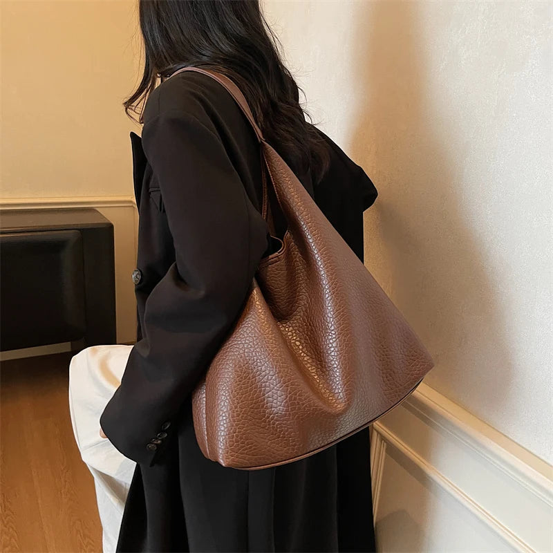 Large High-Capacity Retro PU Leather Hobo Shoulder Bag for Women – Bucket Purse