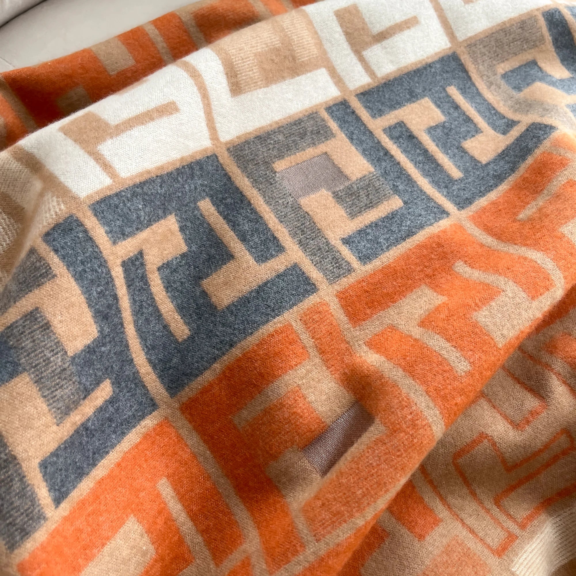 Luxury Two-Sided Print Pashmina Scarf 185 x 65 cm (73 x 26 in) – Soft Warm Windproof Shawl Blanket for Women