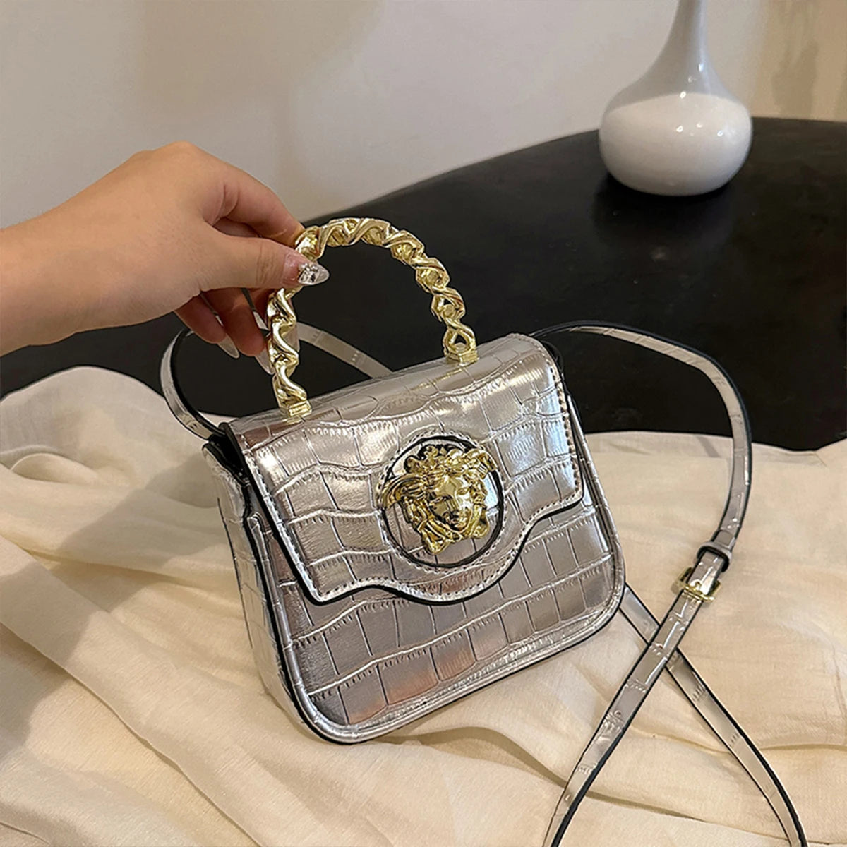 Mini Croc-Embossed Crossbody Bag with Gilded Medusa Logo – Vegan PU Flap, Magnetic Closure, Chain Handle & Adjustable Strap