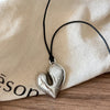 Red Heart Pendant Necklace Vintage-Inspired Romantic Choker for Women
