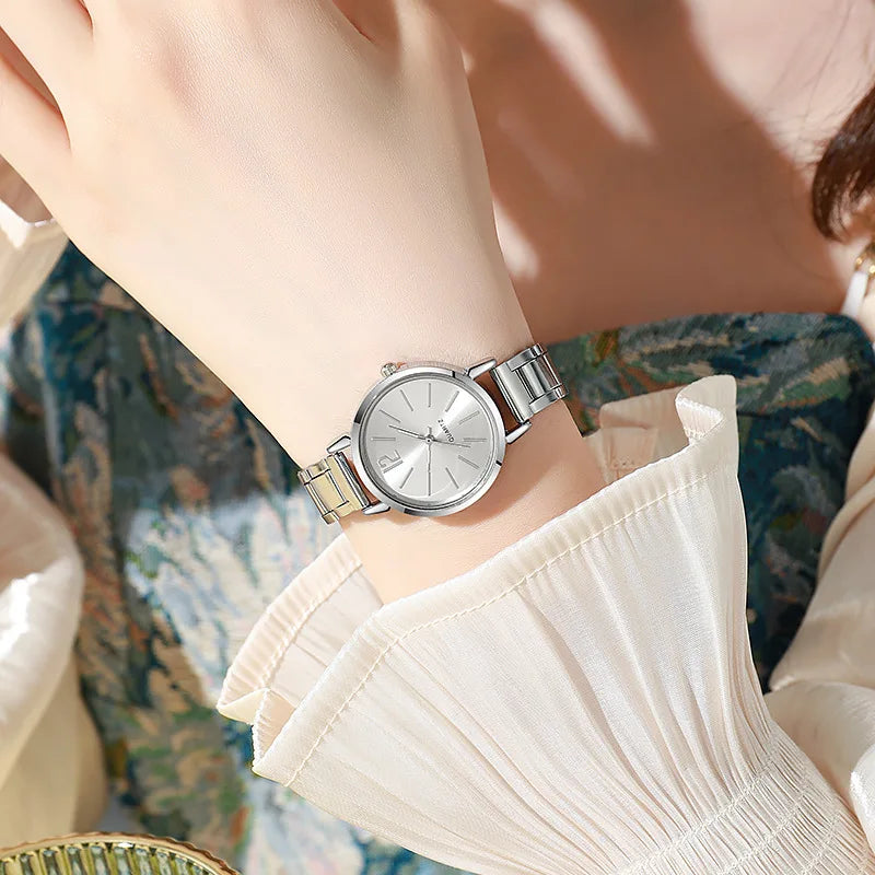 Luxury Women’s Gold Bracelet Quartz Watch – Simple Round Dial Stainless Steel Elegant Wristwatch