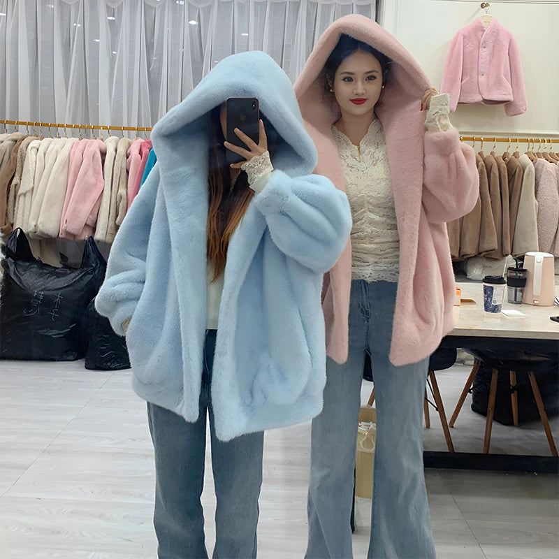 Women's Retro Short Faux Leather Fur Moto Biker Jacket with Zipper and Turn-Down Collar