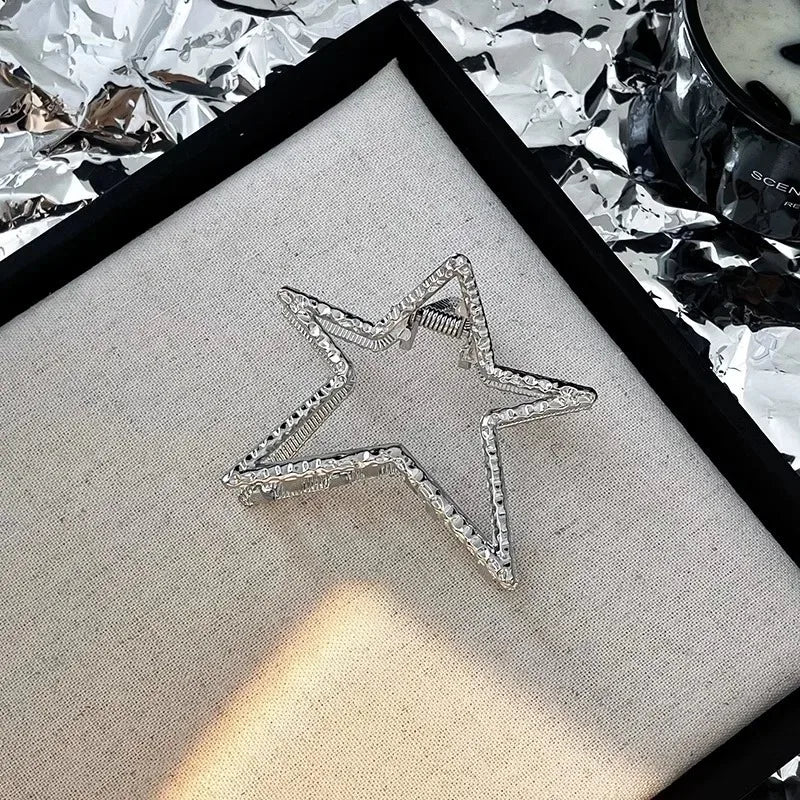 Heart Metal Hair Claw Clips for Women – Nonslip Alloy Crab Clamp, Gold Silver Black, 6.5 cm (2.6 in) – Korean Retro Fashion