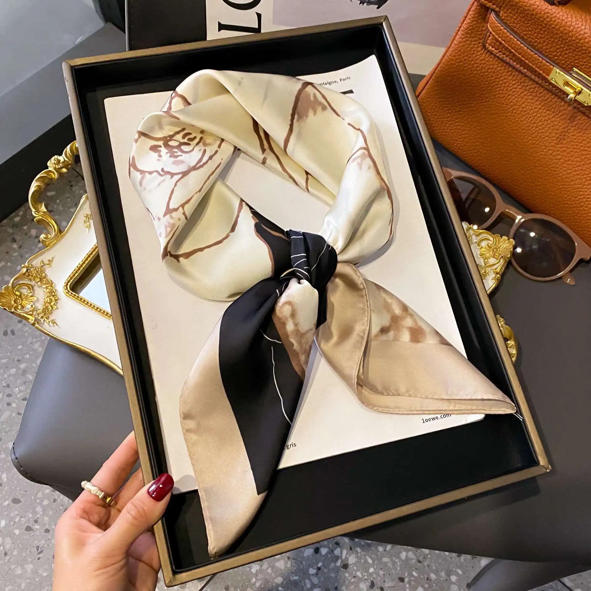 Luxury Square Silk-Feel Scarf 70 x 70 cm (27.6 x 27.6 in) Korean Fashion Floral Bandana Kerchief Wrap