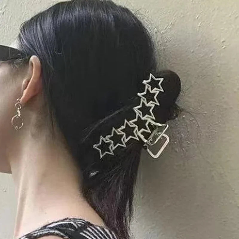 Heart Metal Hair Claw Clips for Women – Nonslip Alloy Crab Clamp, Gold Silver Black, 6.5 cm (2.6 in) – Korean Retro Fashion