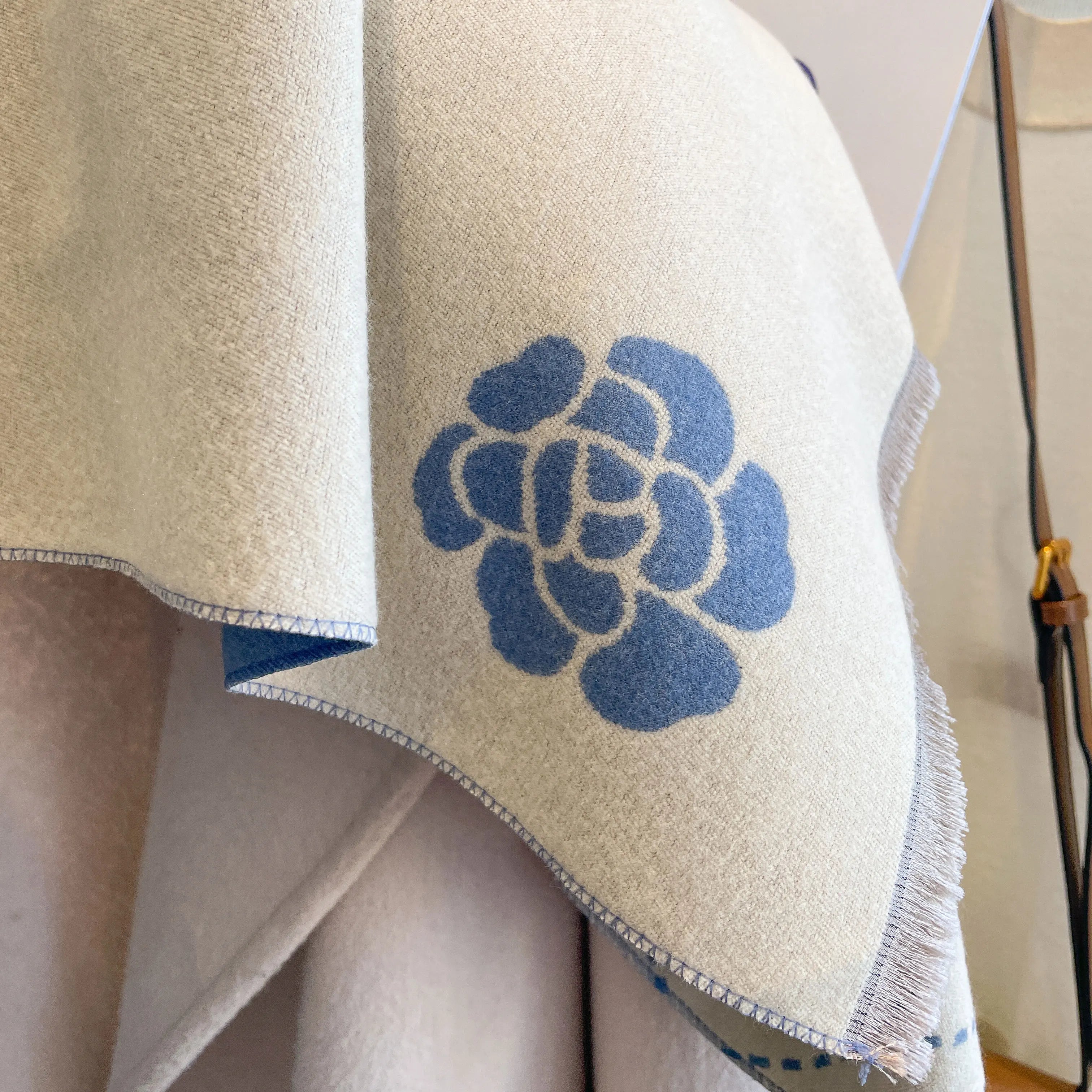 Soft Cashmere-Feel Plaid Winter Scarf Shawl Wrap Hijab Pashmina — 185 x 65 cm (72.8 x 25.6 in)