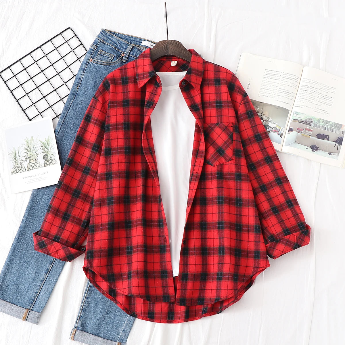 Loose Women's Plaid Shirt – College Style Long-Sleeve Checked Blouse, Casual Loose-Fit Top