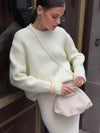 Oversized O-Neck Wool-Blend Knit Pullover — Women's Casual Thick Soft Sweater