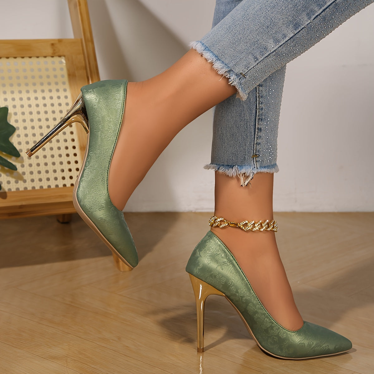 Women's Elegant Floral Vintage Pumps - Shallow Slip-On Stiletto High Heels, Pointed Toe Party Shoes
