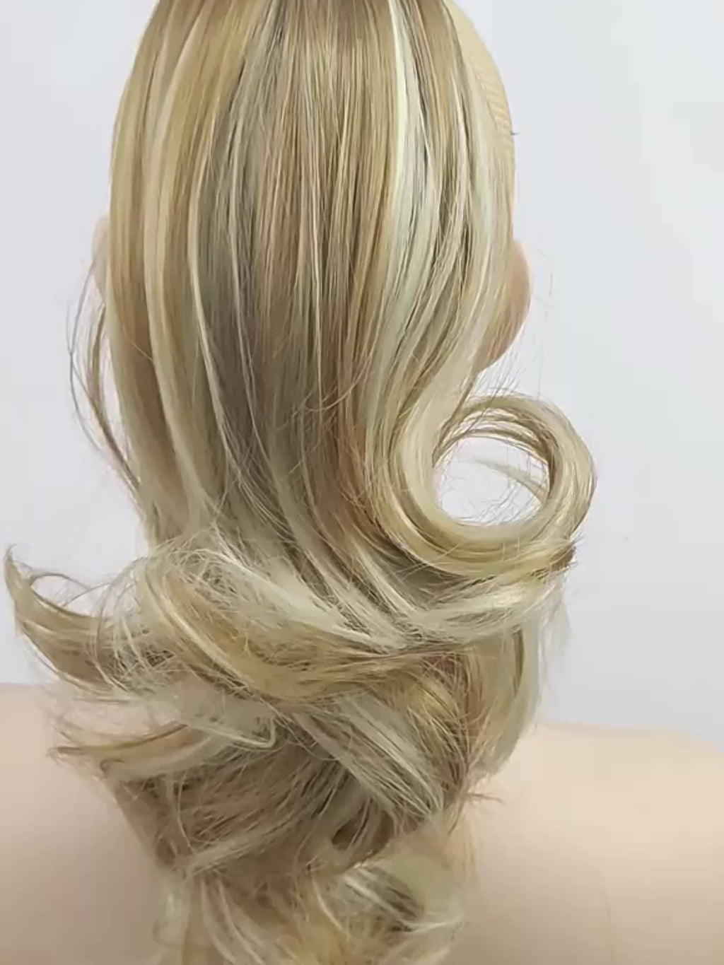 Clip-In Curly Ponytail Hair Extension – 11.8 in (30 cm) Loose Wave Claw Clip, Synthetic High-Temp Fiber for Women