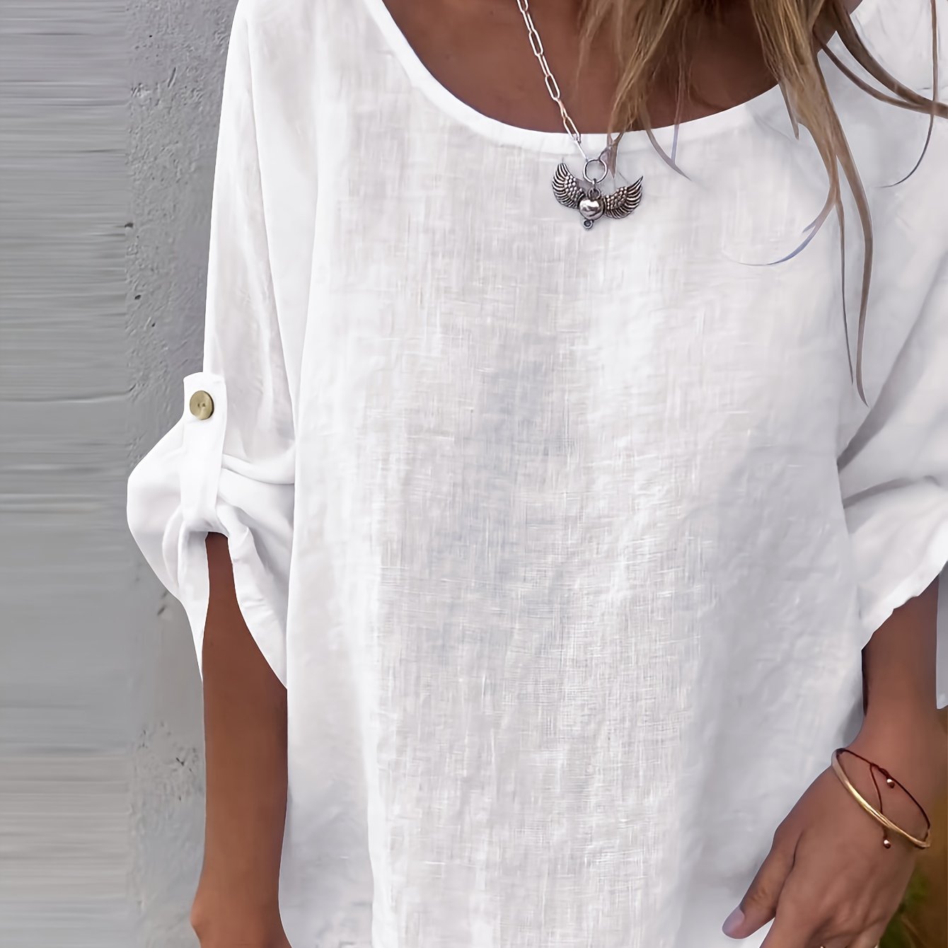 Women's Solid Crew Neck Blouse — Adjustable 3/4 Sleeve Elegant Woven Top for Spring & Fall