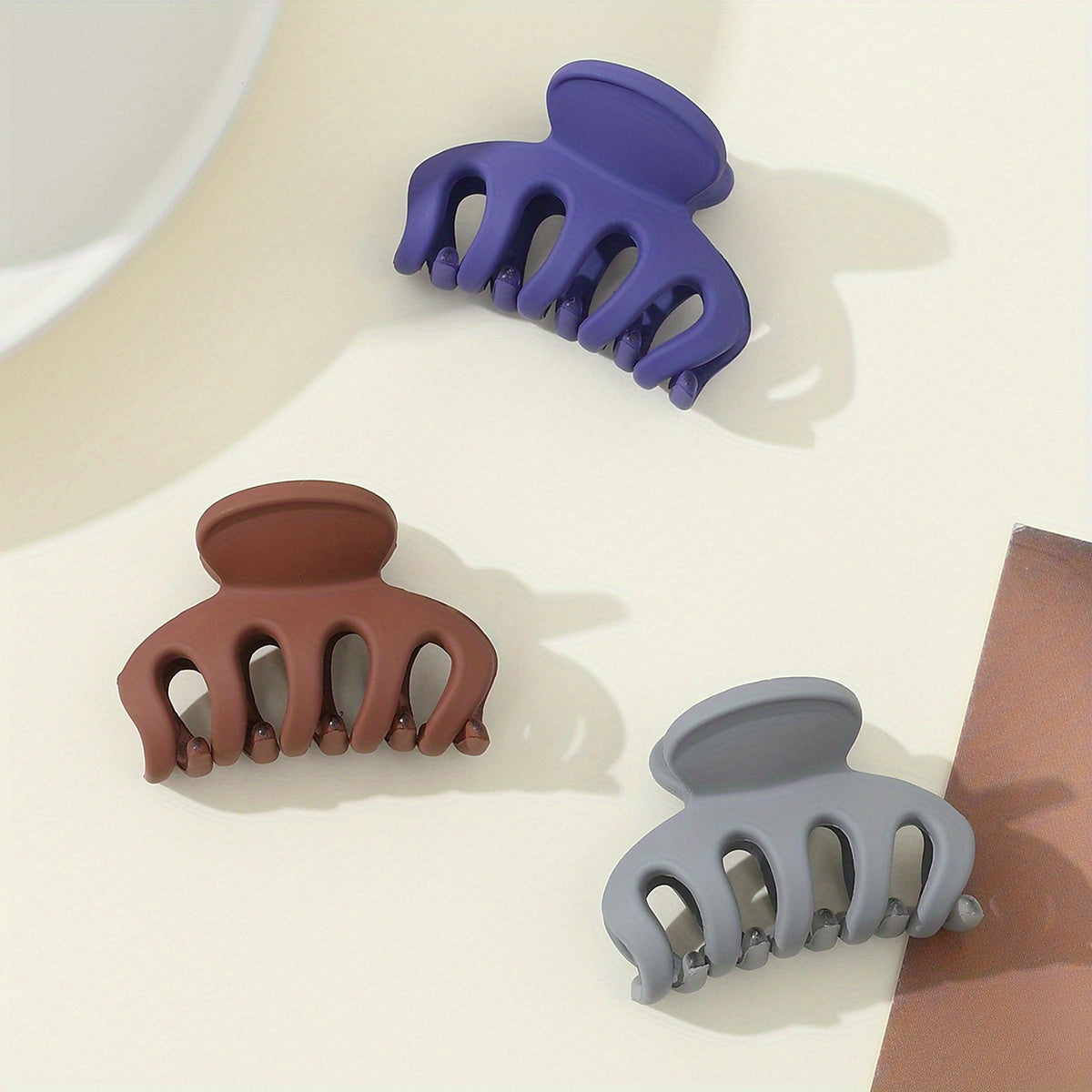 3-Pack Matte Shark Hair Claw Clips Solid Color Elegant Hair Clips for Women