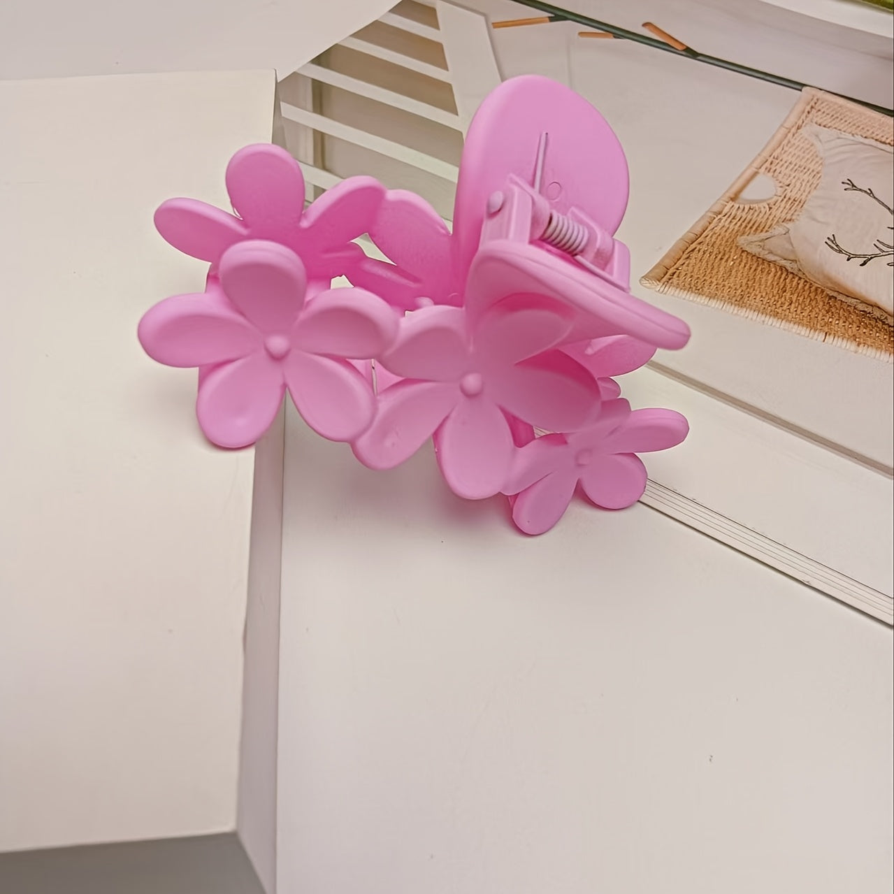 Bohemian Flower Hair Claw Clip - Solid Color Plastic Ponytail Hair Clip for Women