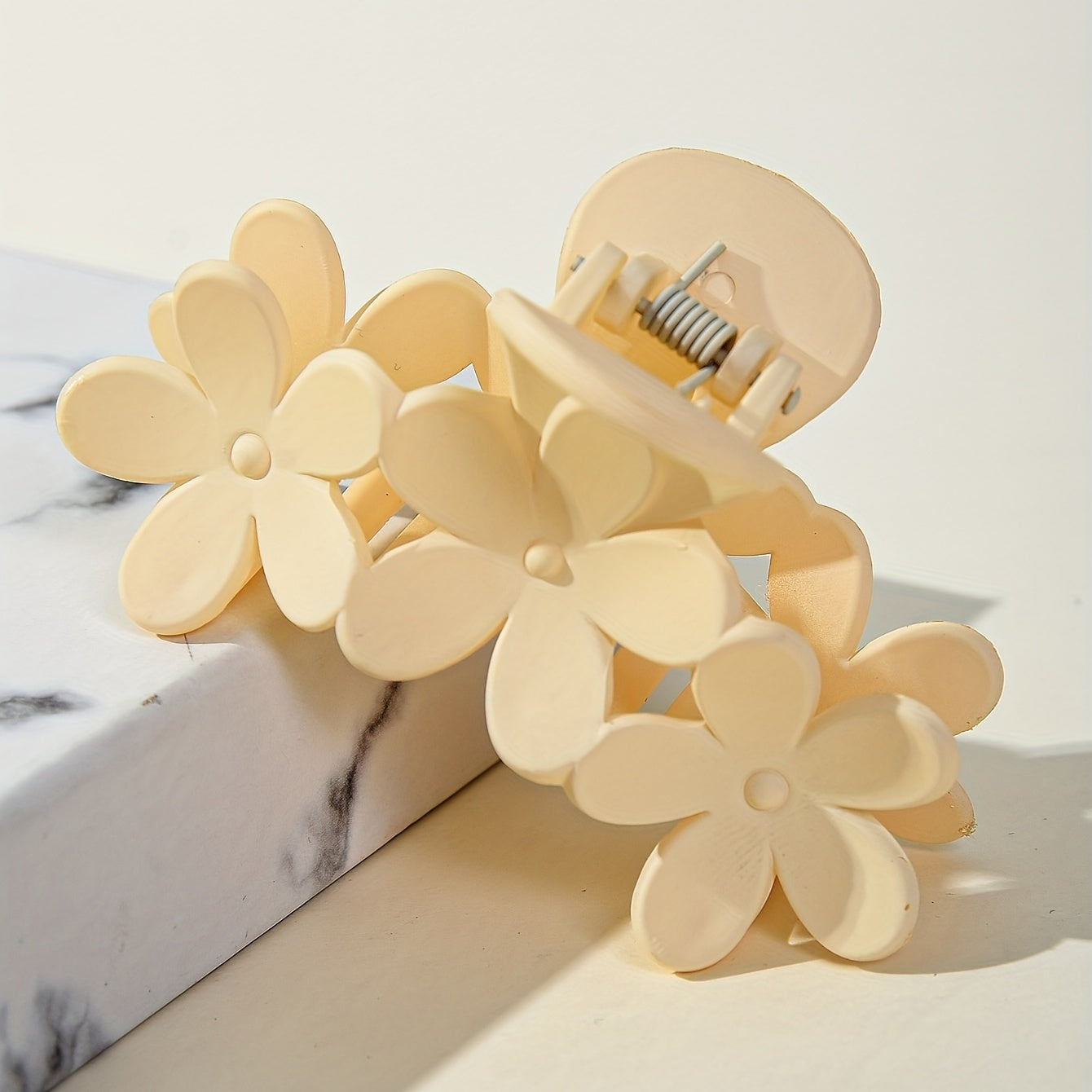 Bohemian Flower Hair Claw Clip - Solid Color Plastic Ponytail Hair Clip for Women