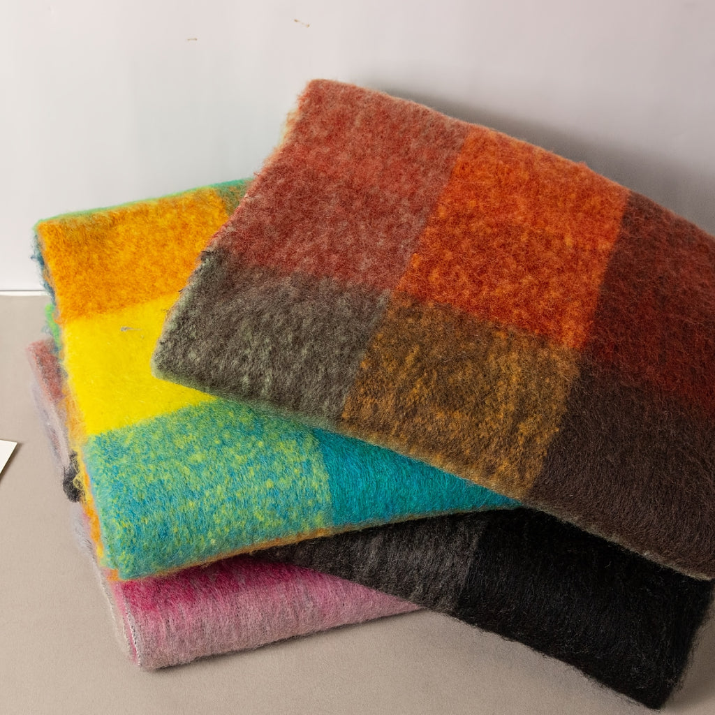 Women's Bohemian Plaid Tassel Scarf — Thick Faux Mohair Rainbow Shawl 240 cm (94.5 in)