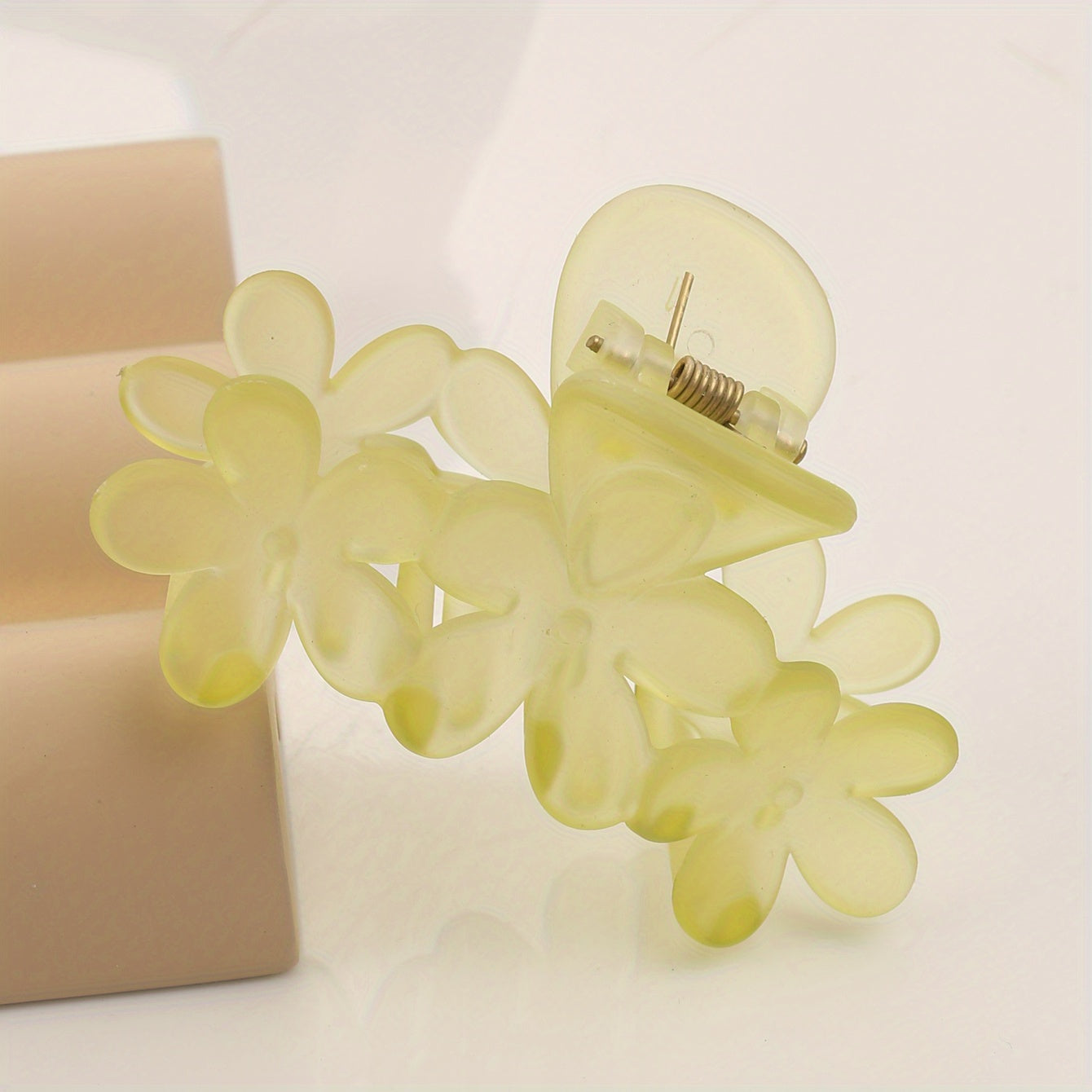 Bohemian Flower Hair Claw Clip - Solid Color Plastic Ponytail Hair Clip for Women