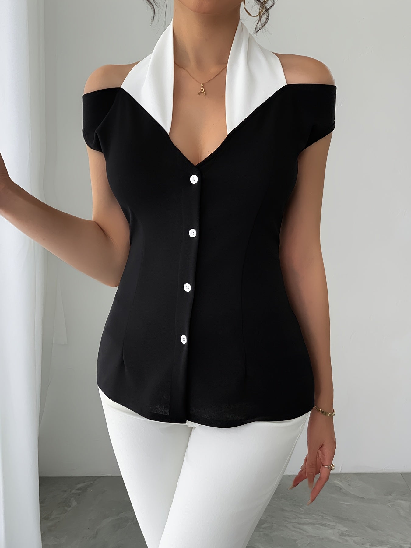 Women's Black & White Off-Shoulder V-Neck Blouse - Short Sleeve Elegant Knit Top for Summer Casual