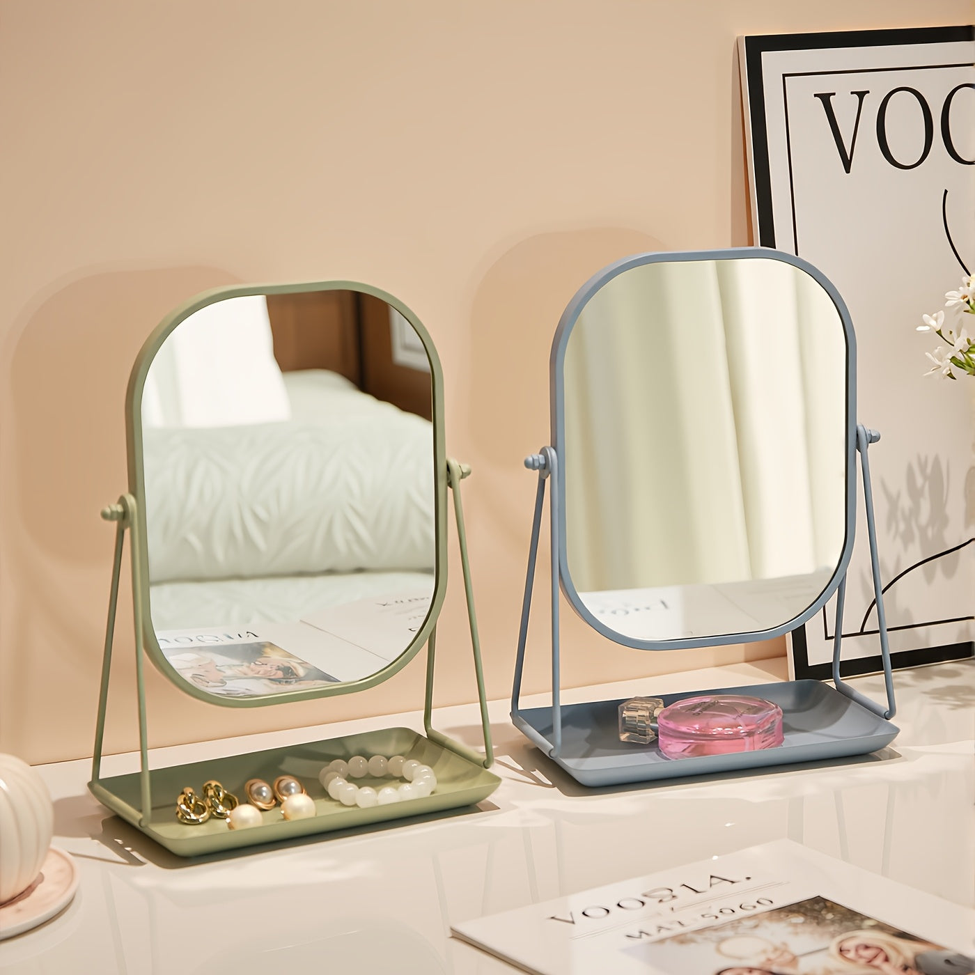 Adjustable Cartoon Metal Photo Frame with Glass Front, Varnished Finish