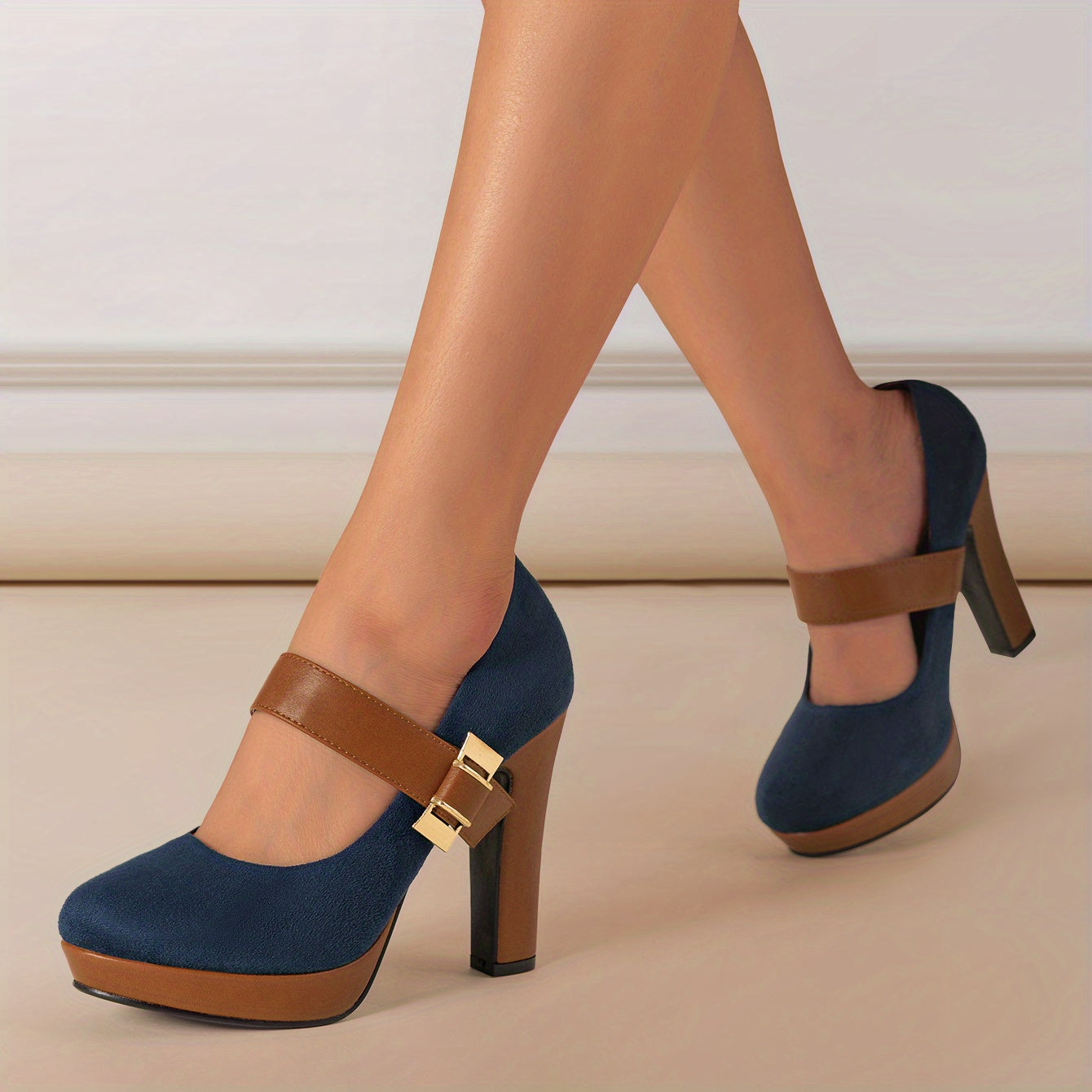 Retro Mary-Jane Round Toe Block Heel Pumps for Women - Buckle Platform High Heels
