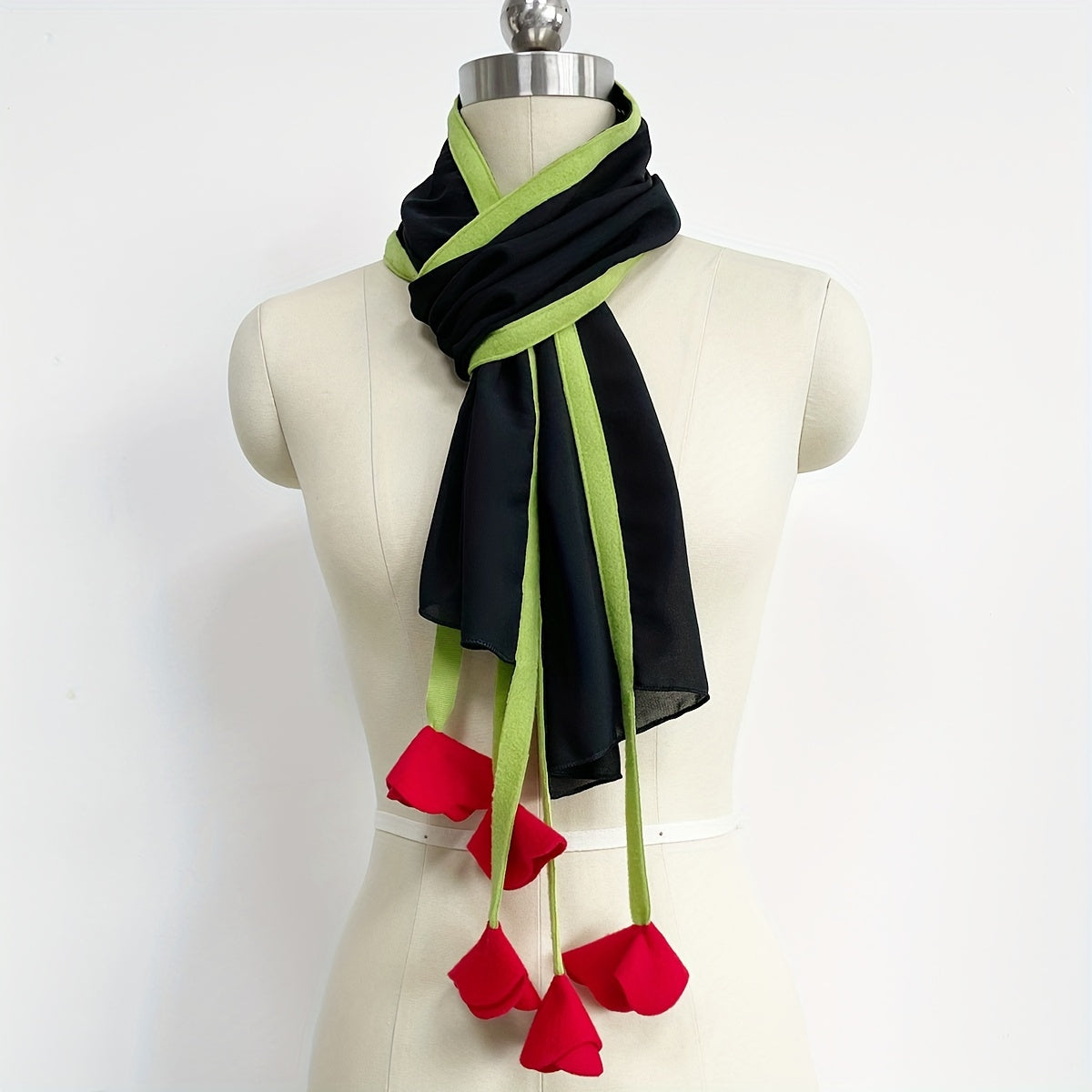 Vintage Black Rose Thin Scarf - Lightweight Breathable Shawl and Sunscreen Bandana for Spring Autumn