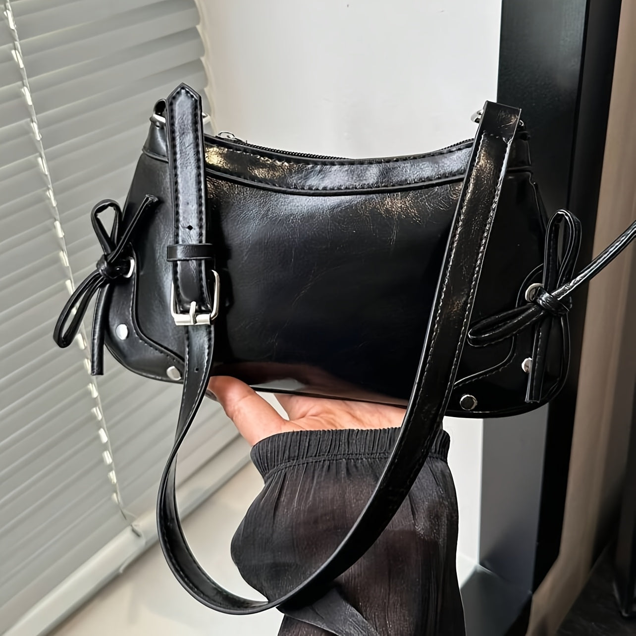 Vintage Bowknot Crossbody Baguette Bag for Women – Red PU Leather Zipper Purse with Adjustable & Detachable Strap, Glossy Evening Shoulder Bag