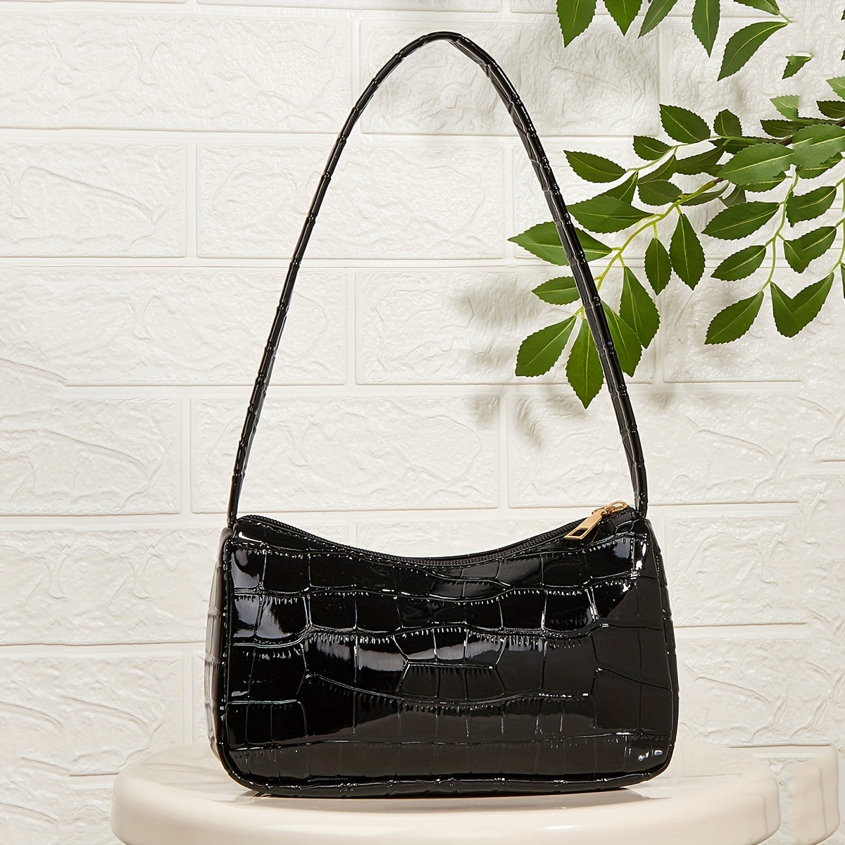 Golden Crocodile-Embossed Shoulder Baguette Bag for Women, Metallic Underarm Purse — Chic Everyday & Mother's Day Gift