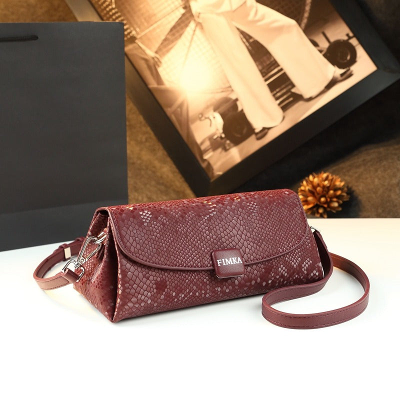 Elegant Snake-Print Baguette Crossbody Bag — Detachable Strap & Wristlet, Split Leather