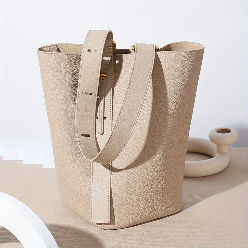 Genuine Leather Women's Large Capacity Shoulder and Crossbody Bucket Bag – Light Luxury Cowhide Commuter