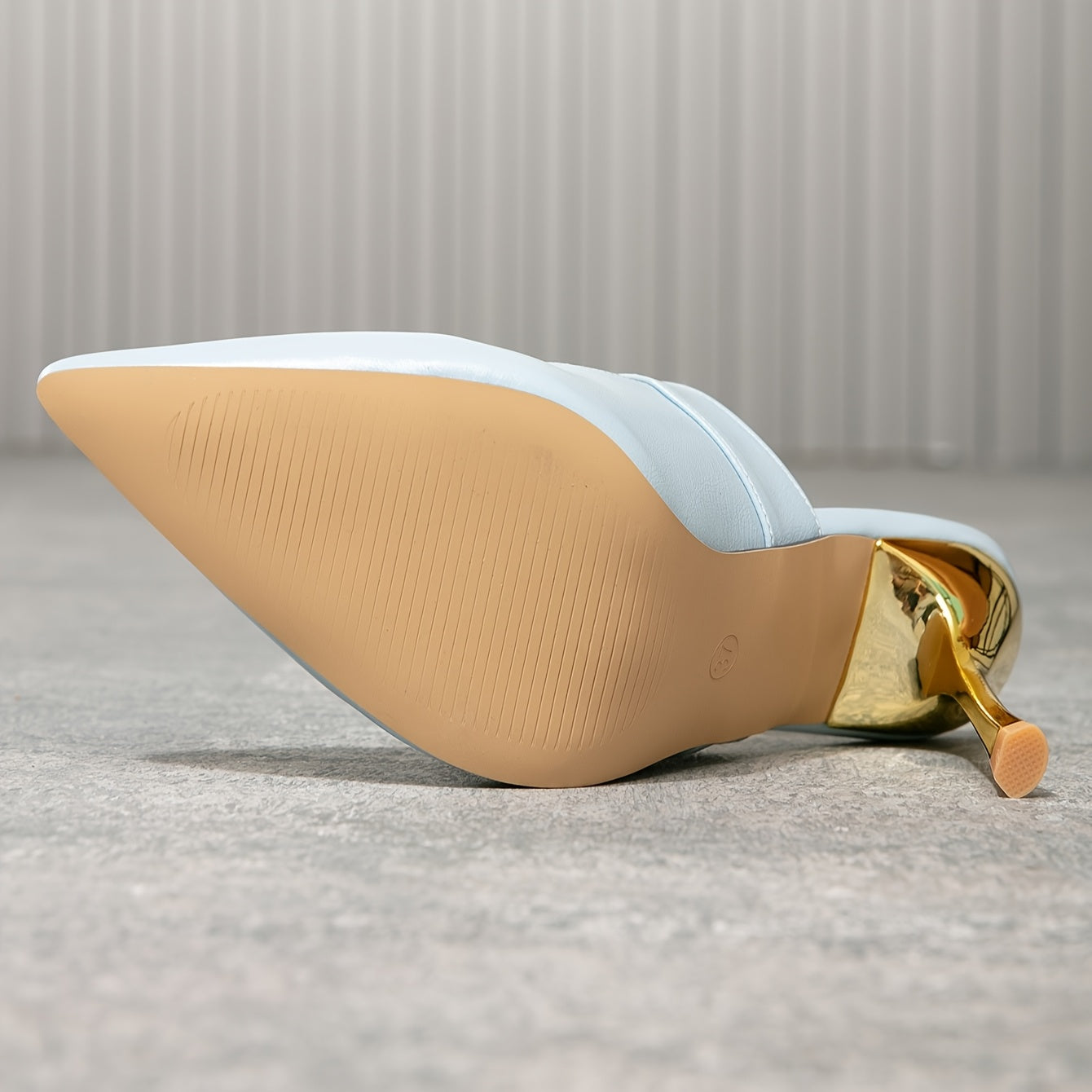 Vacation-Ready Pointed Toe Mary-Jane Stiletto Sandals with Silvery Buckle — 10 cm (4 in) Heel