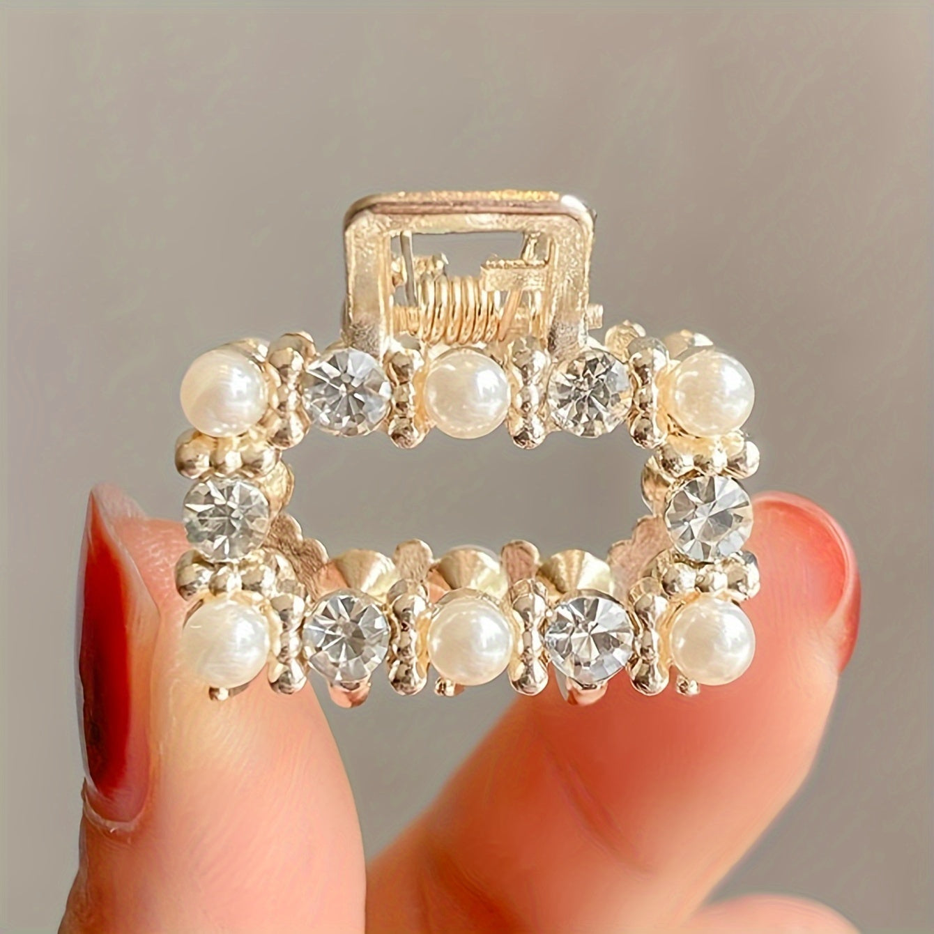 Pearl Hair Clips Set 7/10-Pack – Mini Half-Braided Shark Clips with Imitation Pearls & Rhinestones for Women